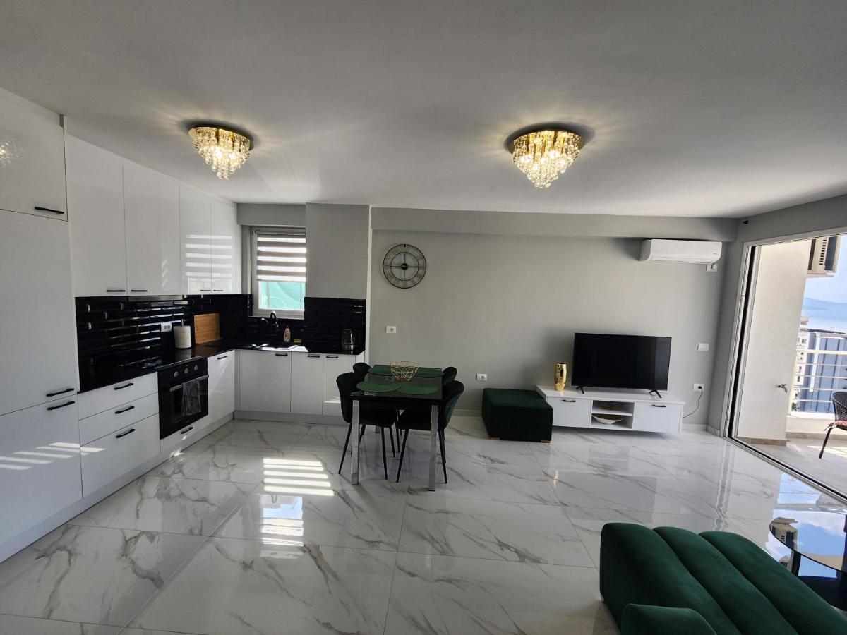 Amazing Sea View Apartment Sarandë 외부 사진